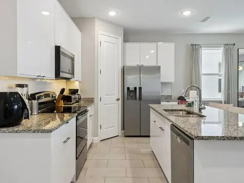 7989 Formosa Valley Place Kissimmee FL 34747