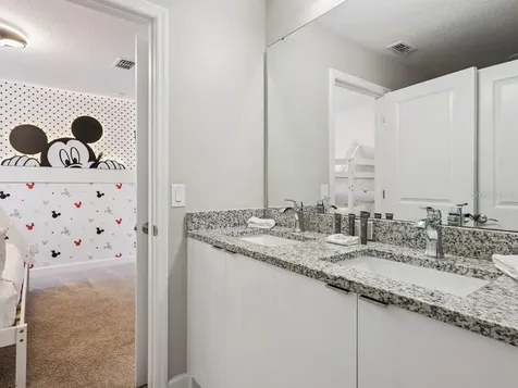 7989 Formosa Valley Place Kissimmee FL 34747