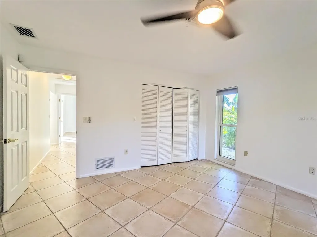 5456 Azure Way Sarasota FL 34242