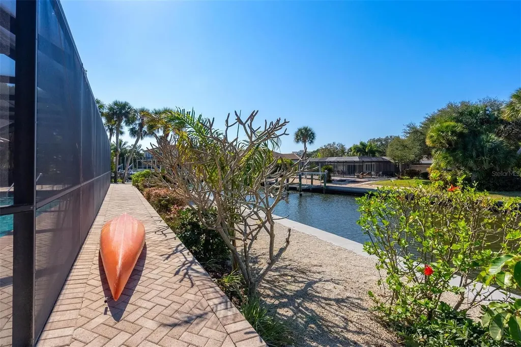 5456 Azure Way Sarasota FL 34242