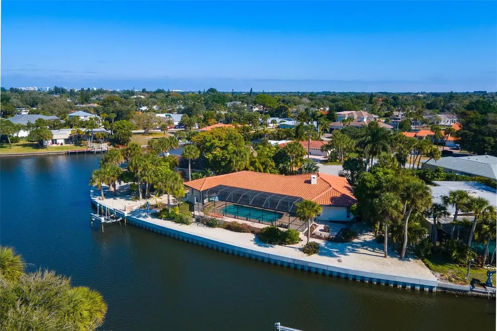 5456 Azure Way Sarasota FL 34242
