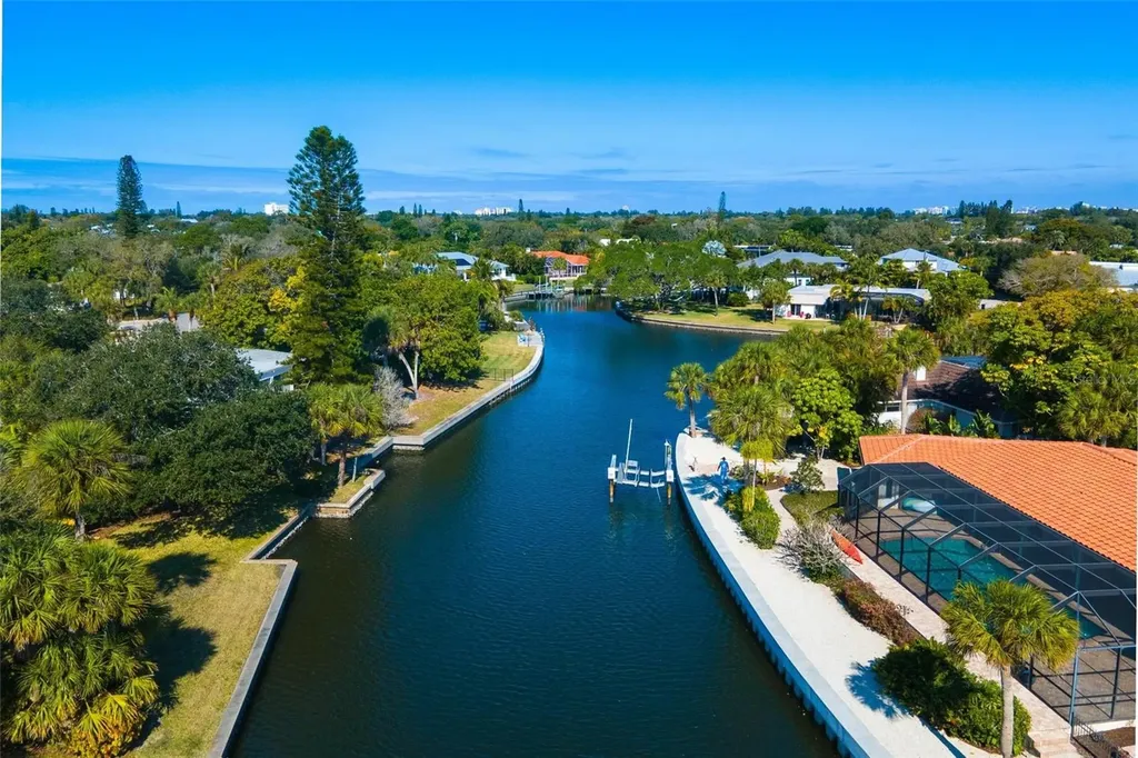 5456 Azure Way Sarasota FL 34242