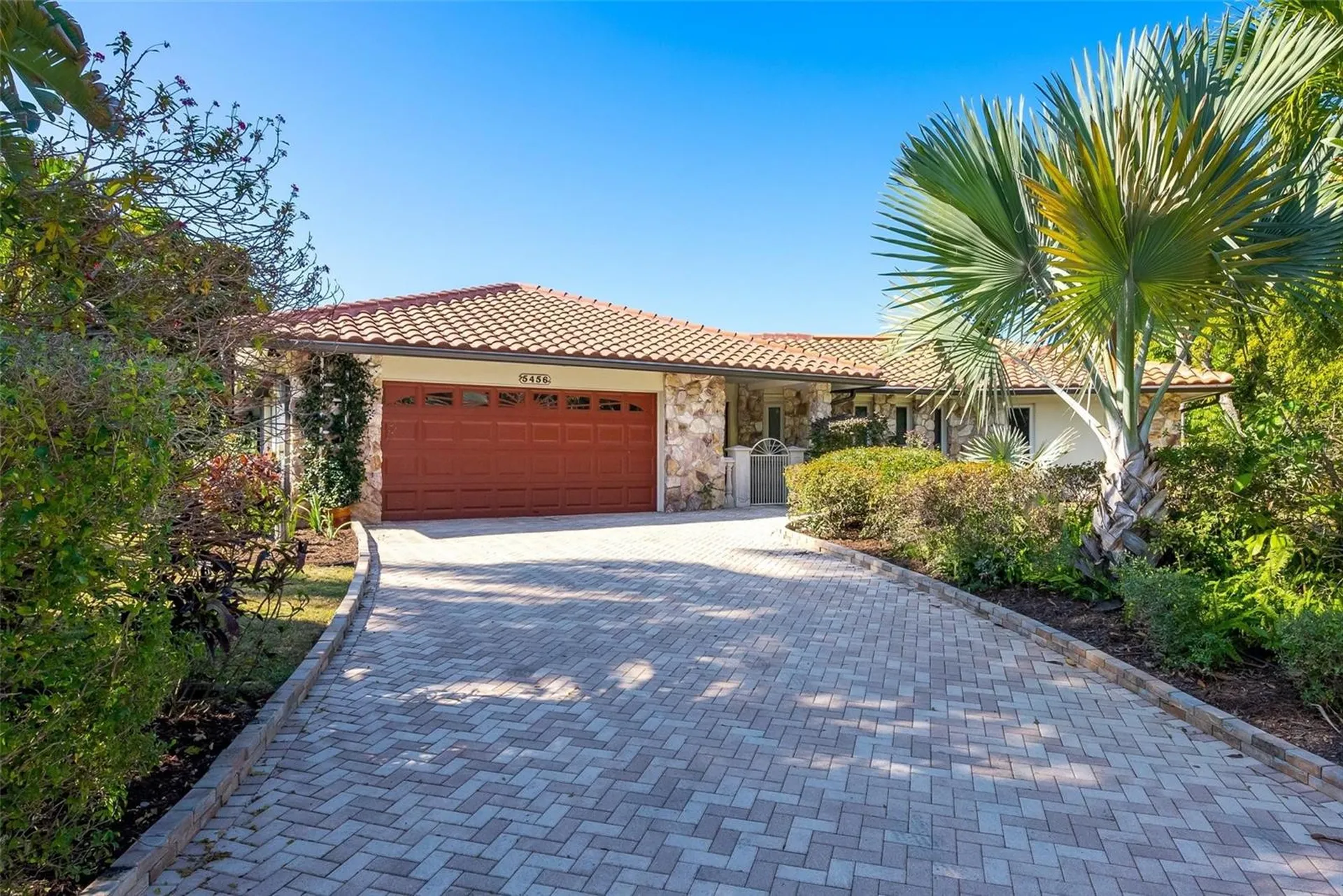 5456 Azure Way Sarasota FL 34242