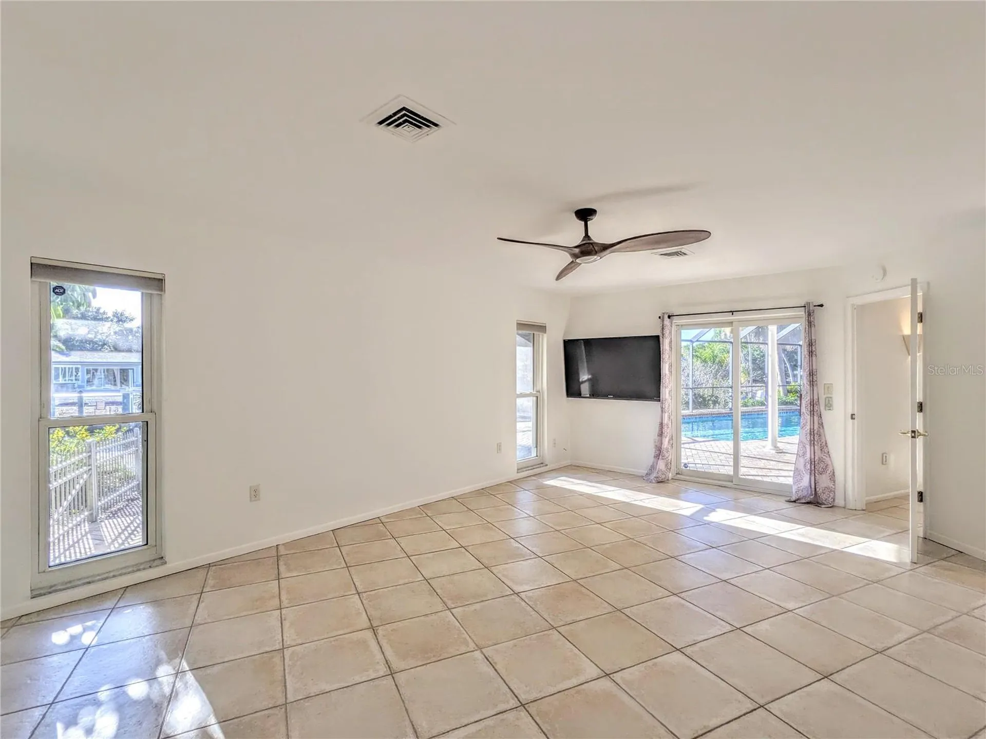 5456 Azure Way Sarasota FL 34242