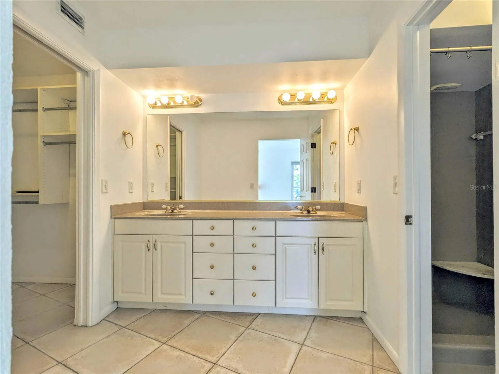 5456 Azure Way Sarasota FL 34242