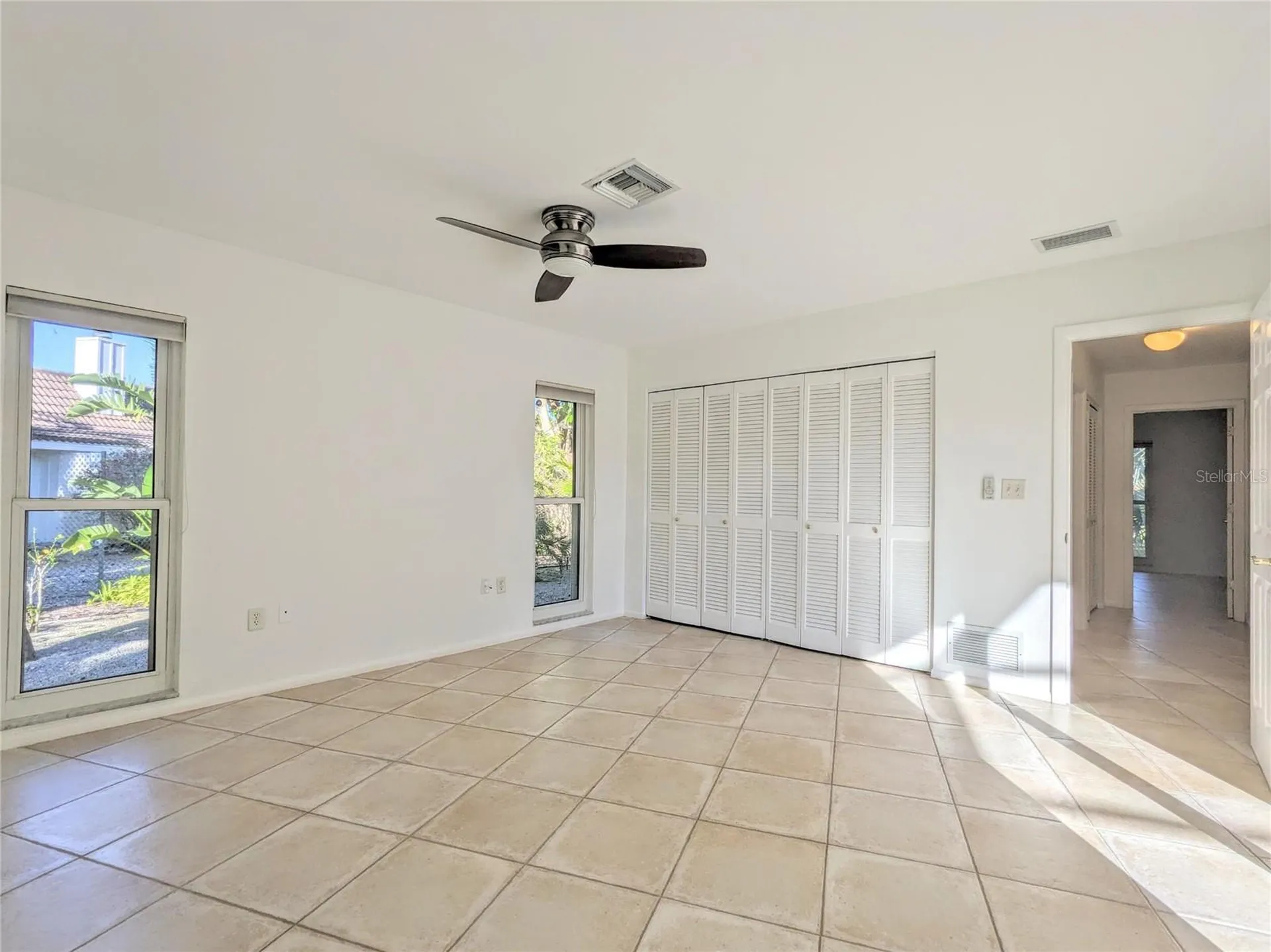 5456 Azure Way Sarasota FL 34242