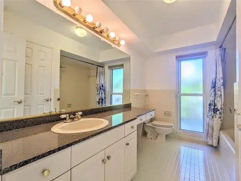 5456 Azure Way Sarasota FL 34242