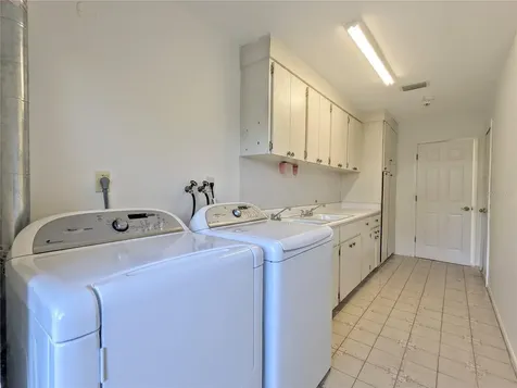 5456 Azure Way Sarasota FL 34242