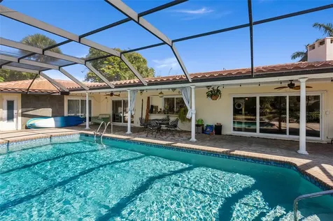 5456 Azure Way Sarasota FL 34242
