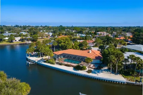 5456 Azure Way Sarasota FL 34242