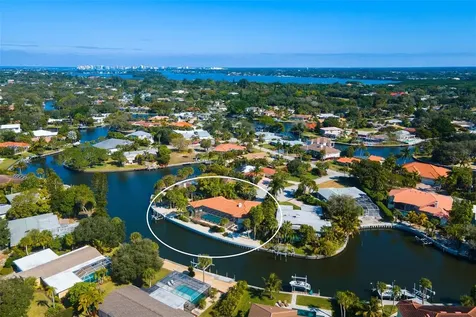 5456 Azure Way Sarasota FL 34242