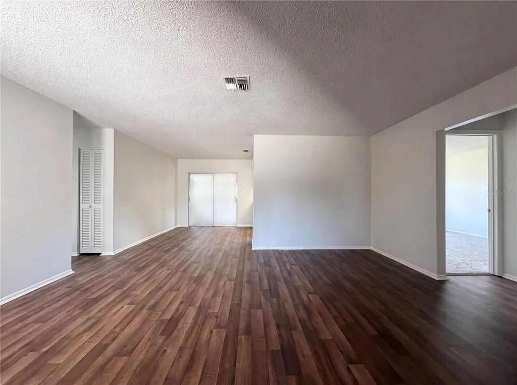 607 33rd Avenue Drive E Bradenton FL 34208