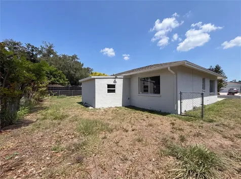 607 33rd Avenue Drive E Bradenton FL 34208