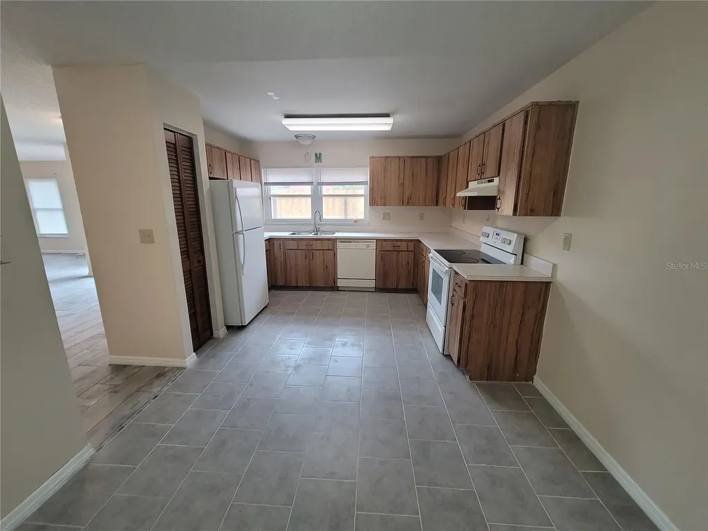 456 Hunter Circle Kissimmee FL 34758