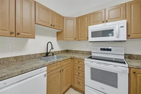 220 Moree Loop Winter Springs FL 32708