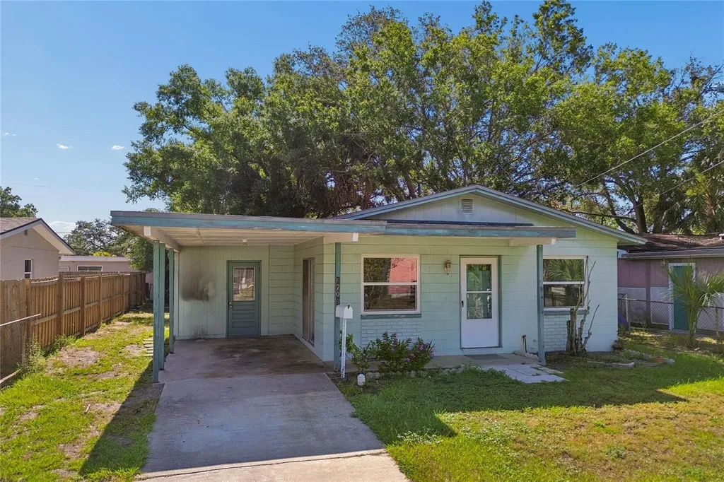 6706 S Mascotte Street Tampa FL 33616