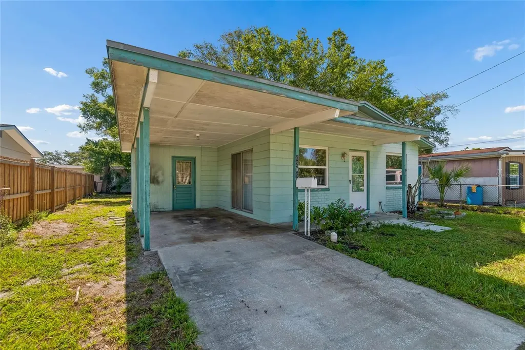6706 S Mascotte Street Tampa FL 33616