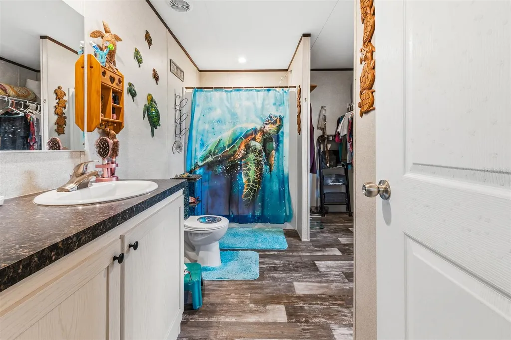 1833 E Sunnyside Drive Lorida FL 33857