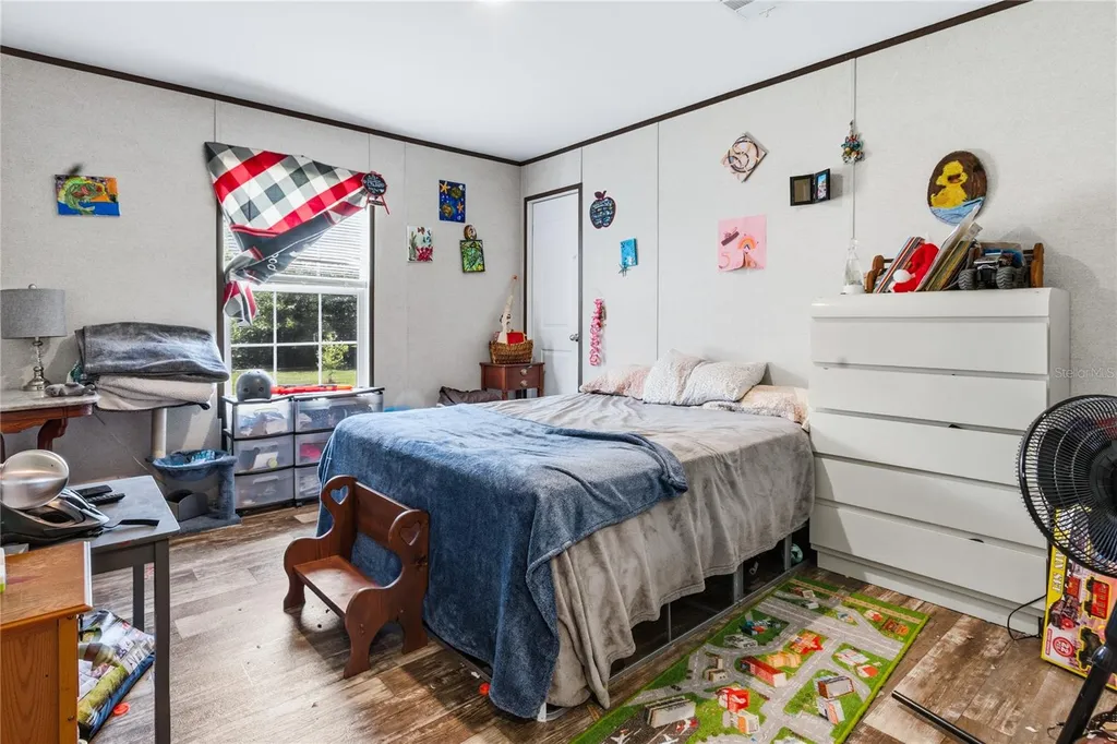 1833 E Sunnyside Drive Lorida FL 33857