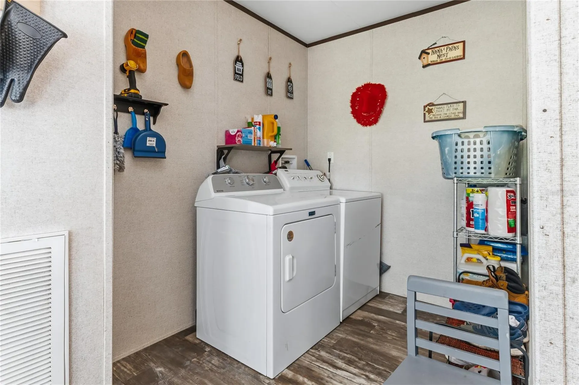1833 E Sunnyside Drive Lorida FL 33857