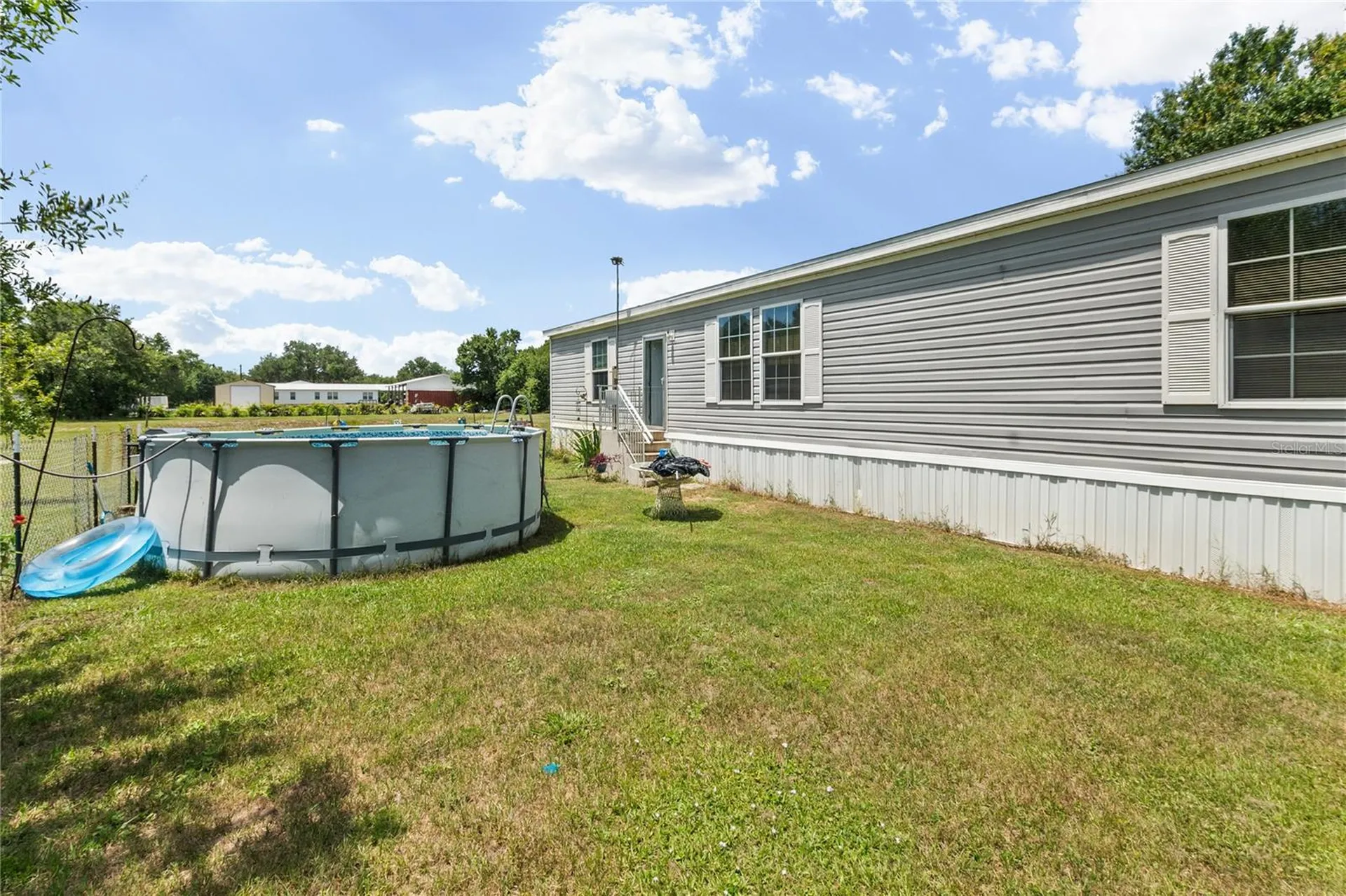 1833 E Sunnyside Drive Lorida FL 33857