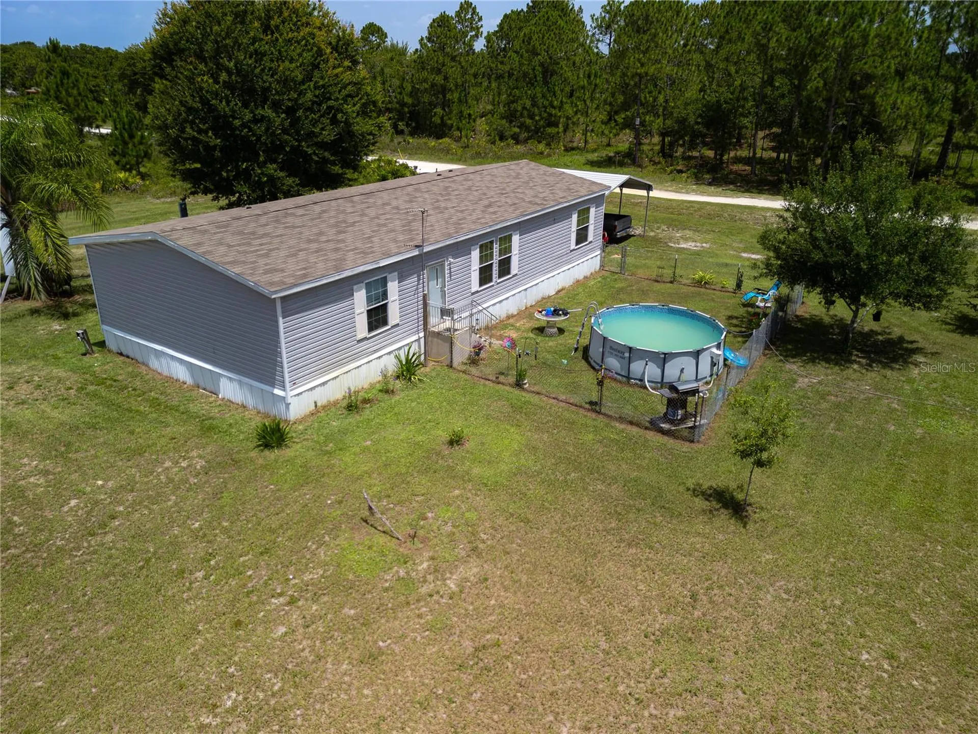 1833 E Sunnyside Drive Lorida FL 33857