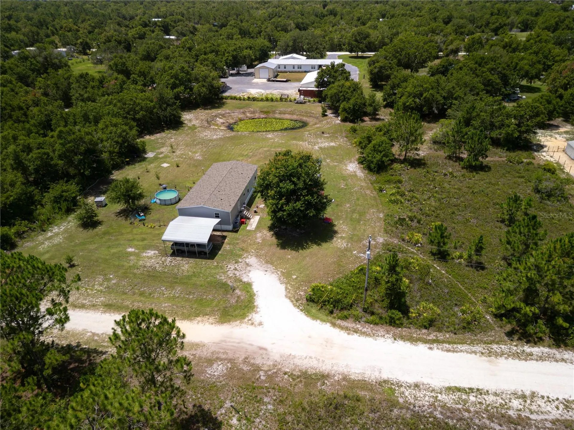 1833 E Sunnyside Drive Lorida FL 33857