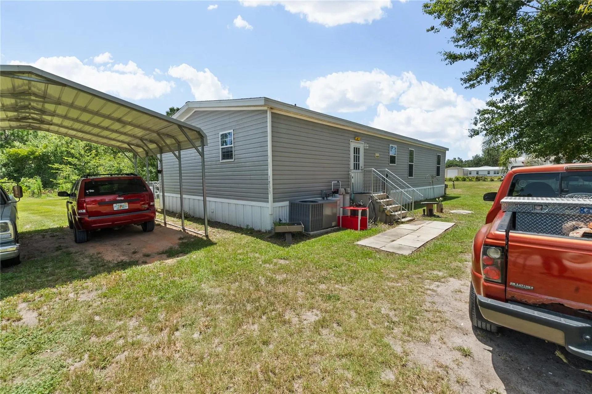 1833 E Sunnyside Drive Lorida FL 33857