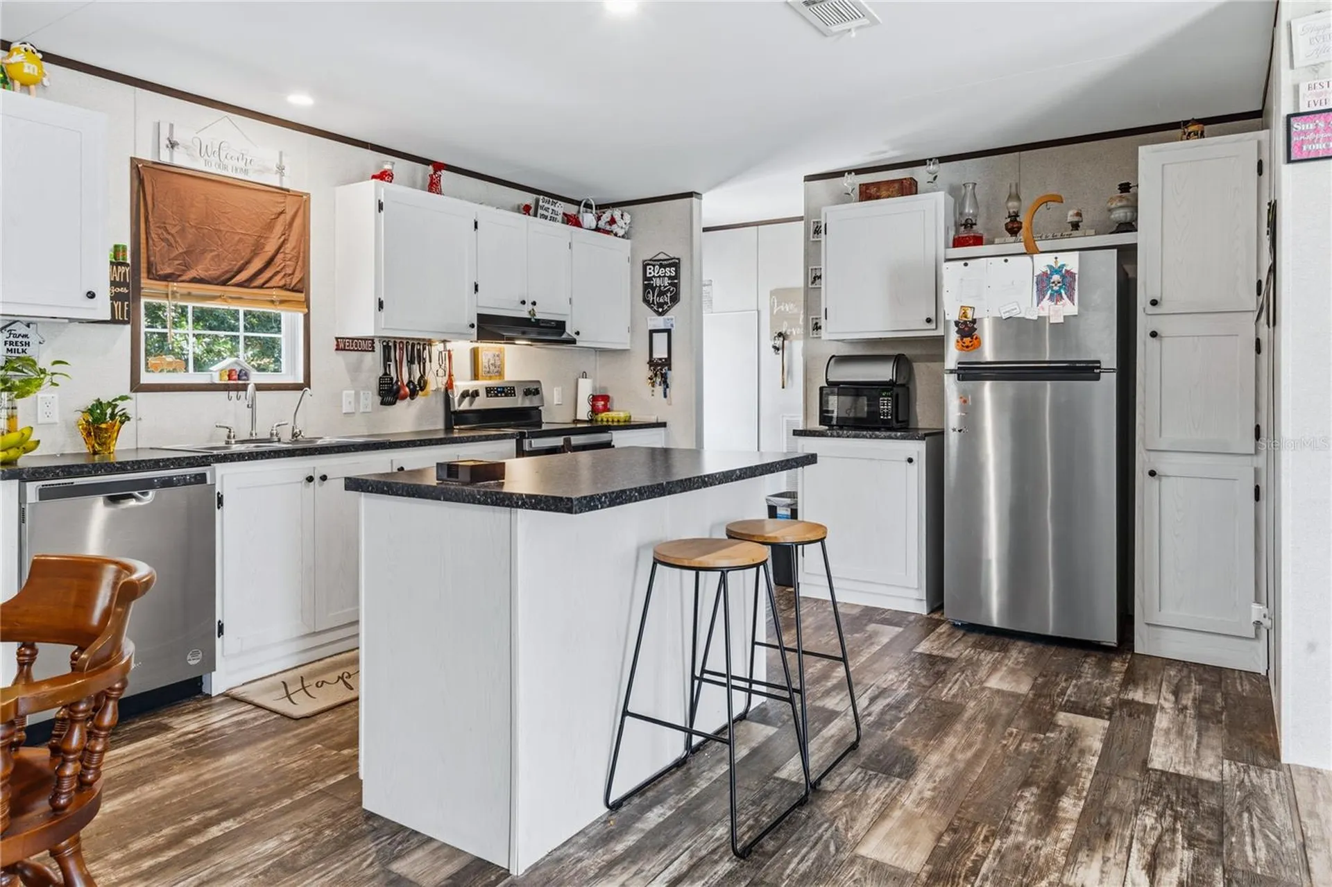 1833 E Sunnyside Drive Lorida FL 33857