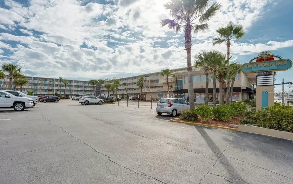 219 S Atlantic Avenue Daytona Beach FL 32118