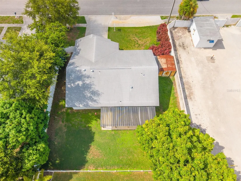 1848 77th Avenue N St Petersburg FL 33702