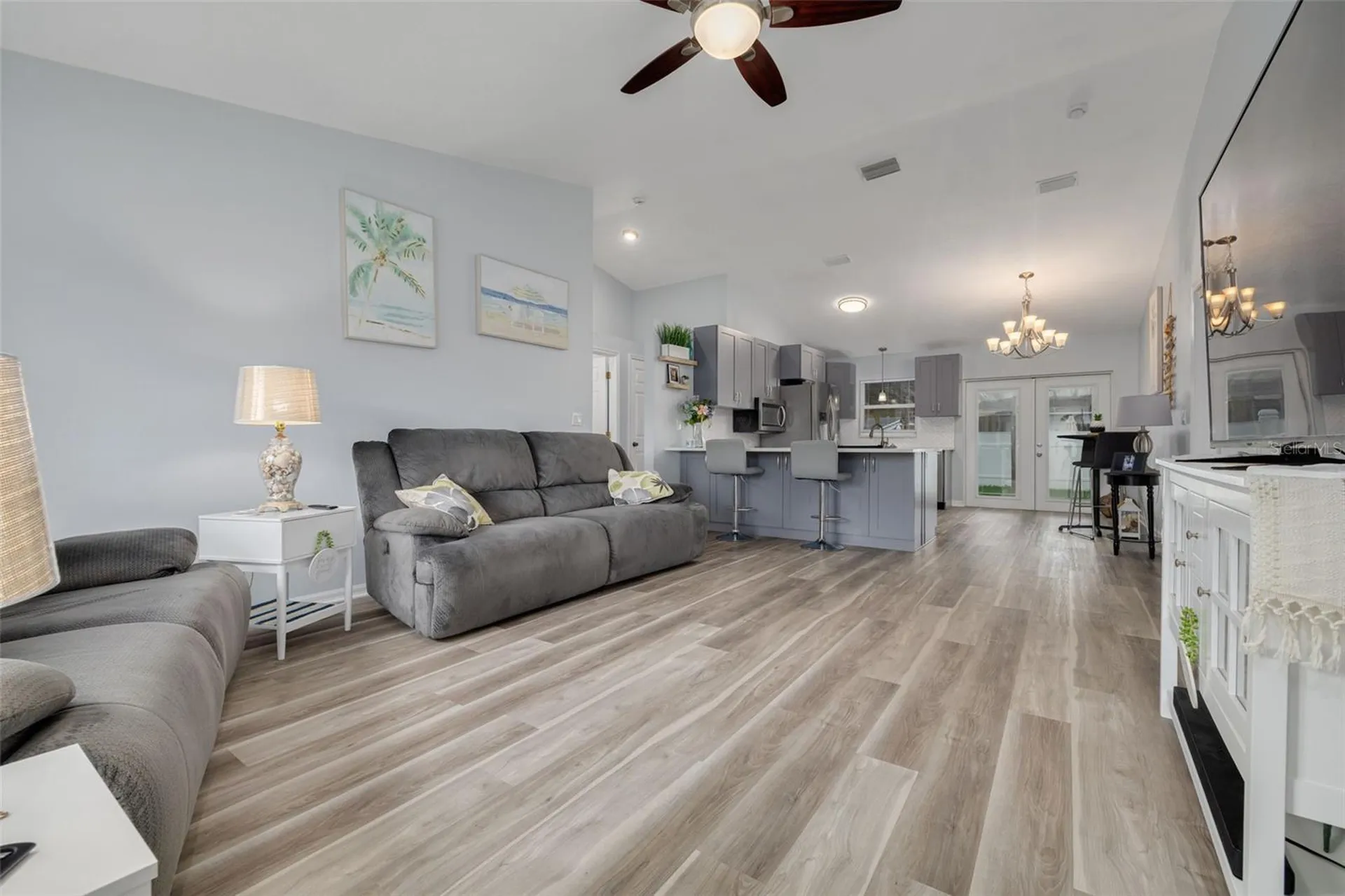 1848 77th Avenue N St Petersburg FL 33702