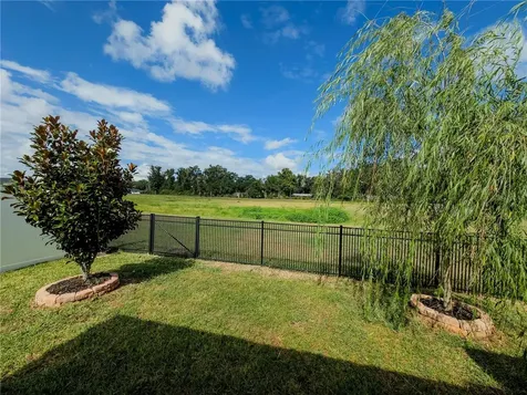 2022 NW 44th Court Road Ocala FL 34482