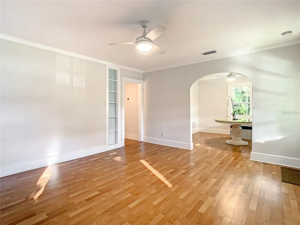 2758 10th Street N St Petersburg FL 33704