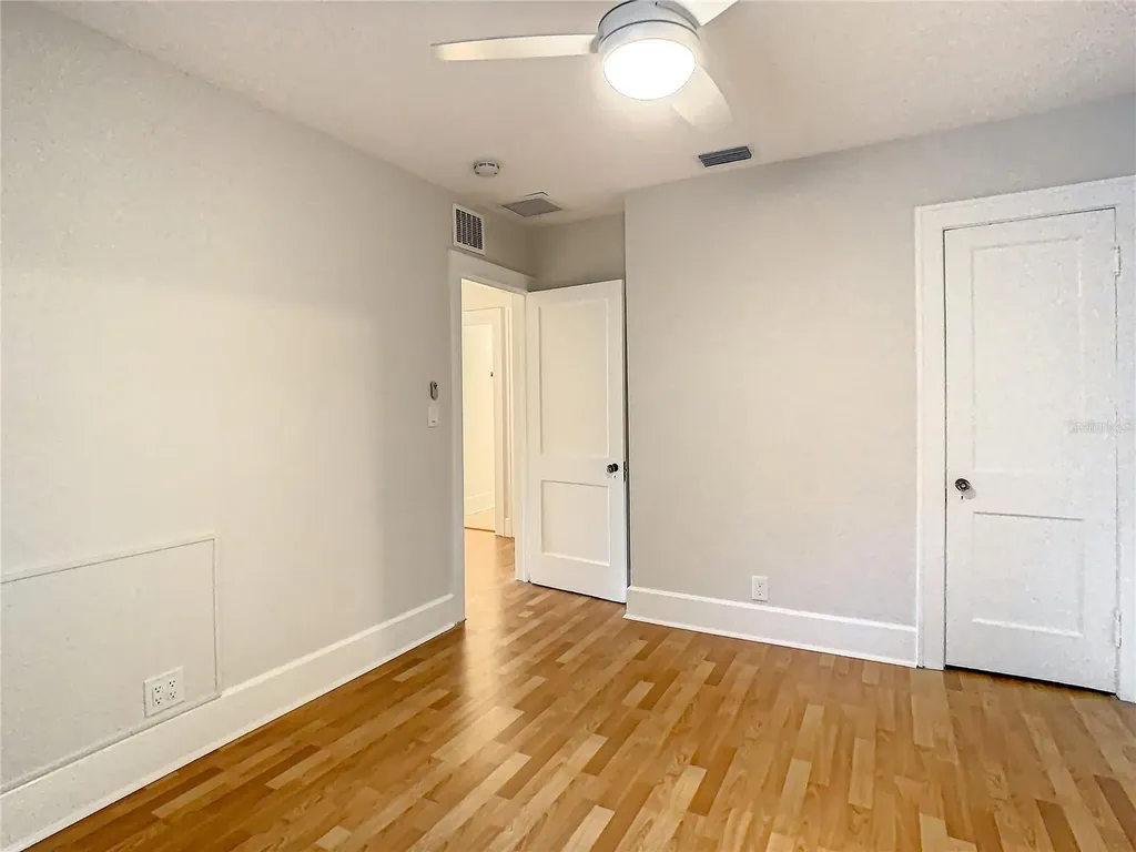 2758 10th Street N St Petersburg FL 33704
