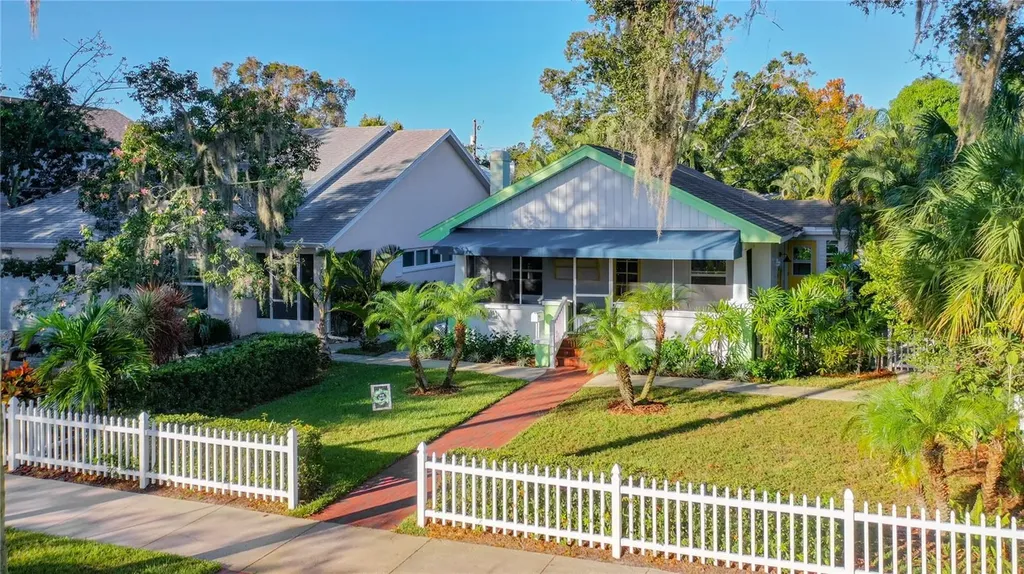 2758 10th Street N St Petersburg FL 33704