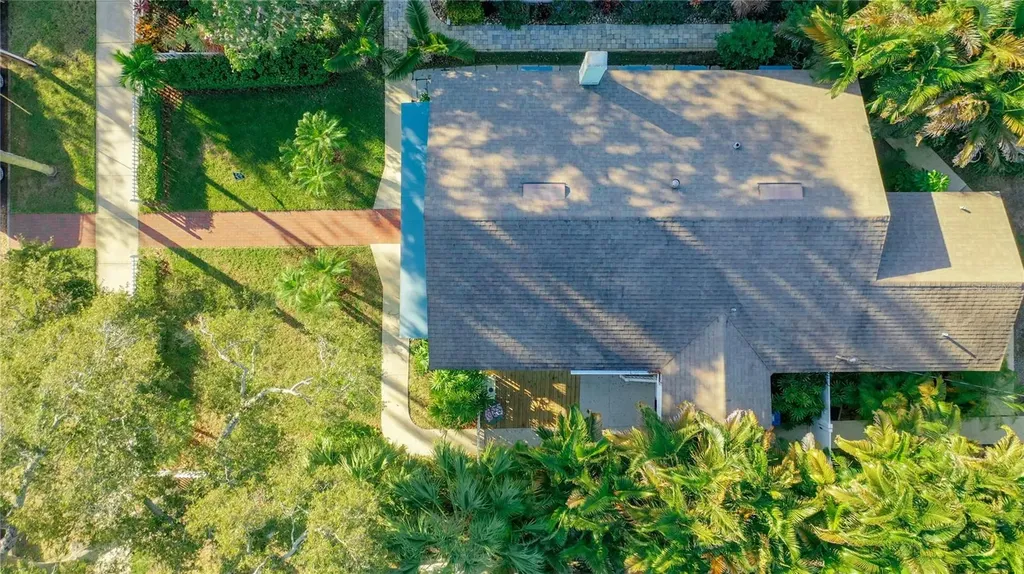 2758 10th Street N St Petersburg FL 33704