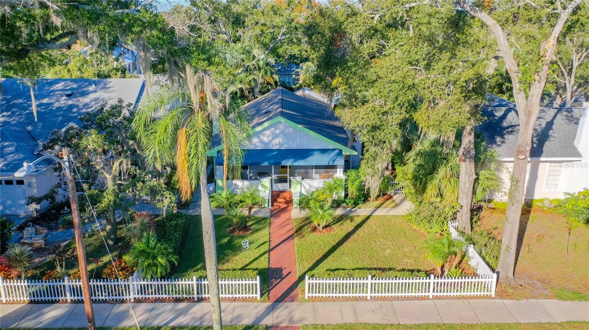 2758 10th Street N St Petersburg FL 33704