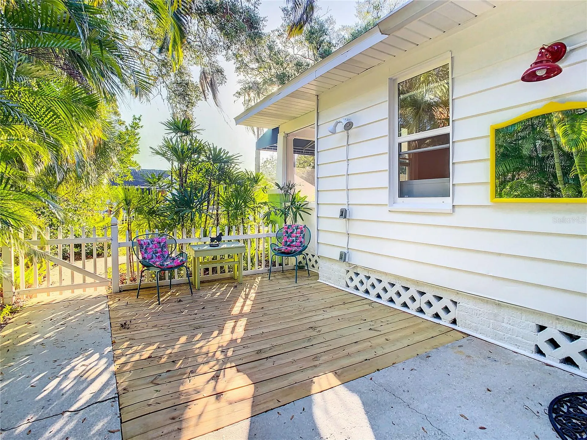 2758 10th Street N St Petersburg FL 33704