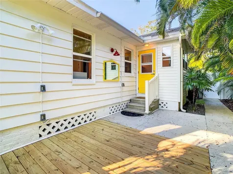 2758 10th Street N St Petersburg FL 33704