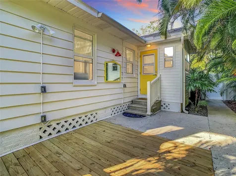 2758 10th Street N St Petersburg FL 33704