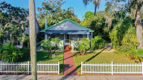 2758 10th Street N St Petersburg FL 33704