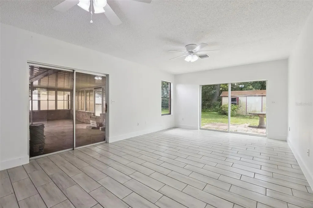 204 W Buchanon Avenue Orlando FL 32809