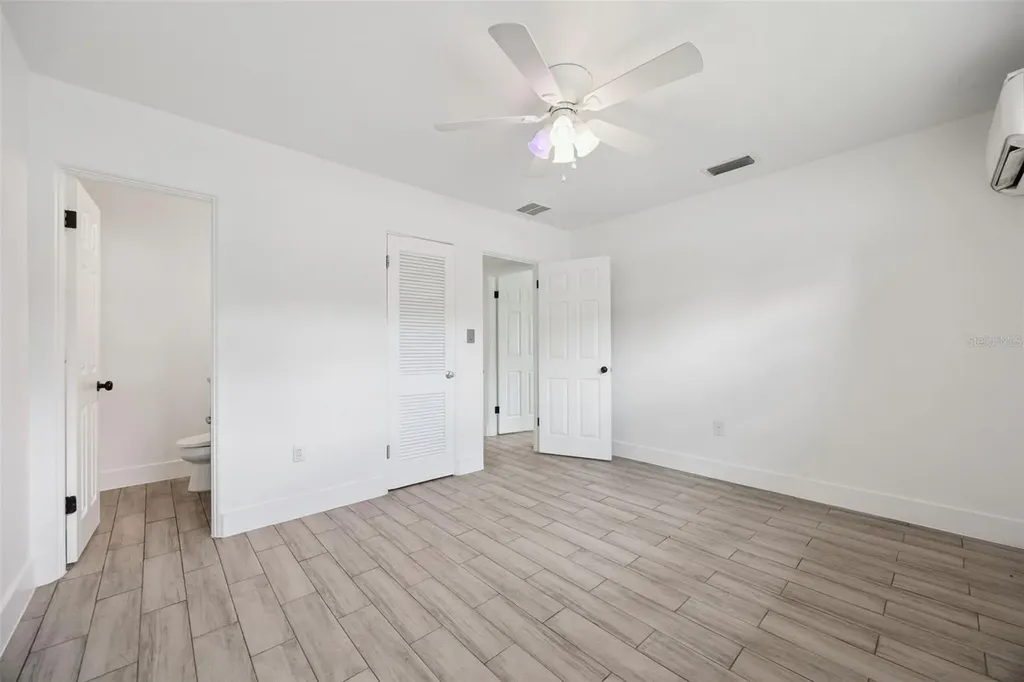 204 W Buchanon Avenue Orlando FL 32809