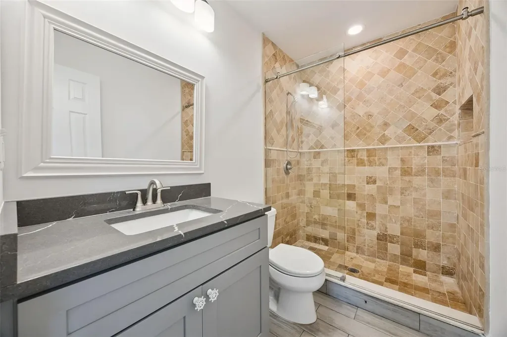 204 W Buchanon Avenue Orlando FL 32809