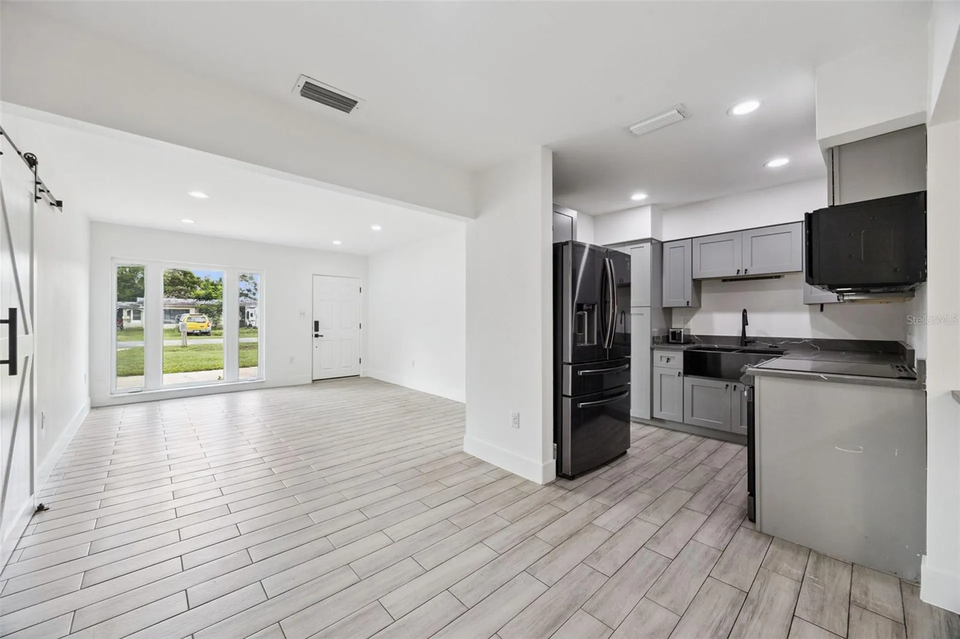 204 W Buchanon Avenue Orlando FL 32809