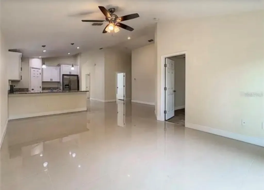 6810 N Willow Avenue Tampa FL 33604
