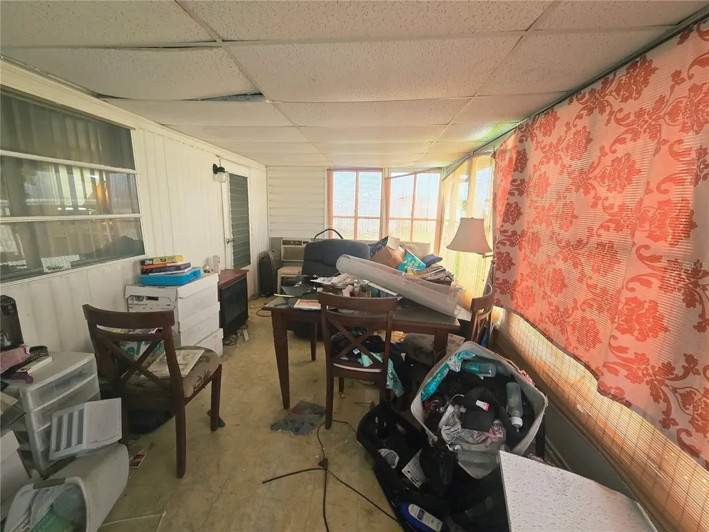 49 Drury Lane Tarpon Springs FL 34689