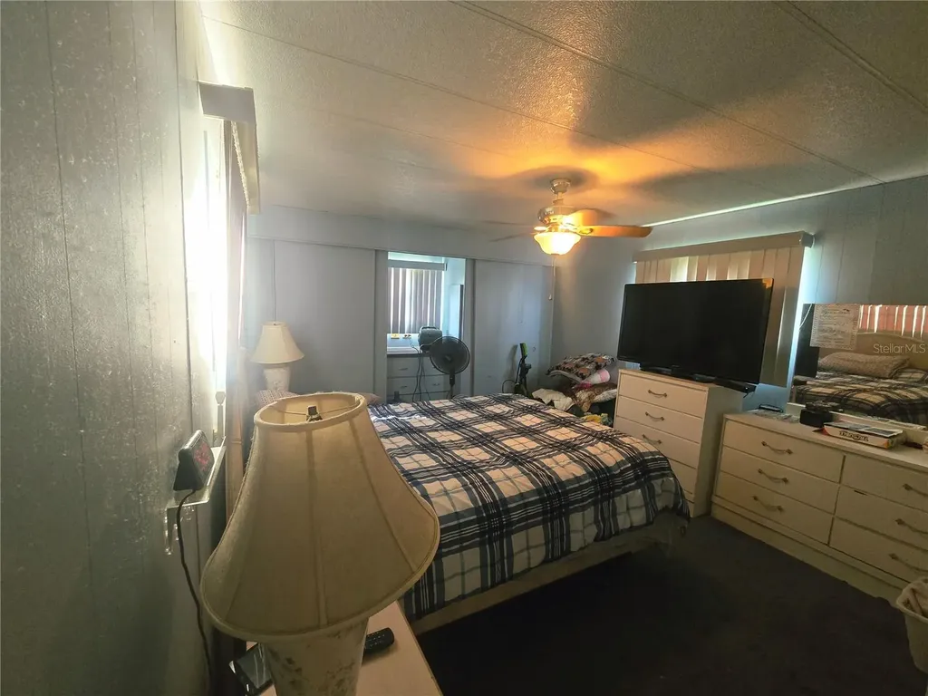 49 Drury Lane Tarpon Springs FL 34689