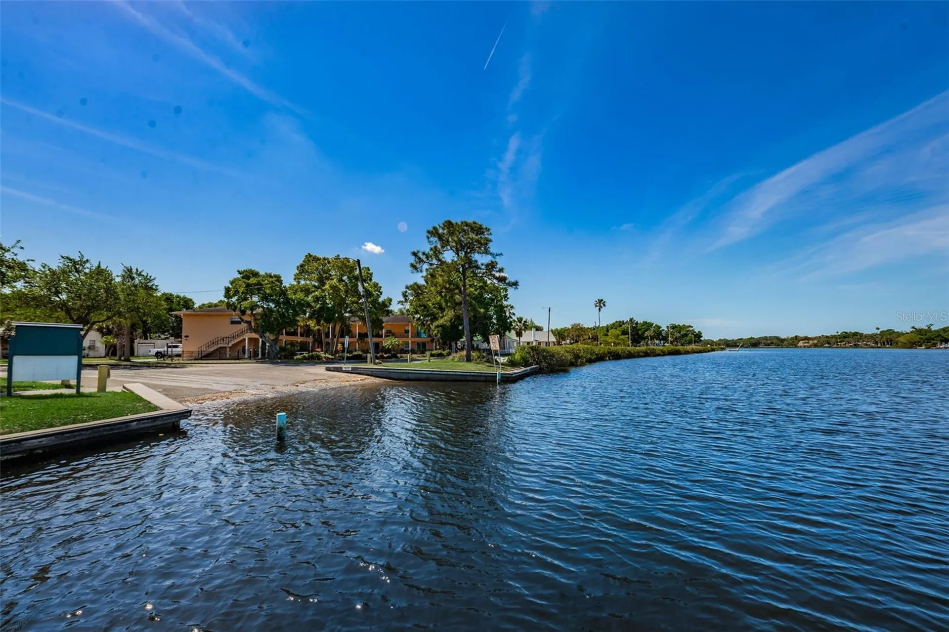 49 Drury Lane Tarpon Springs FL 34689